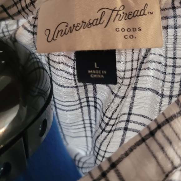 ✨️5 For $25✨️ Button up plaid top - Picture 5 of 5